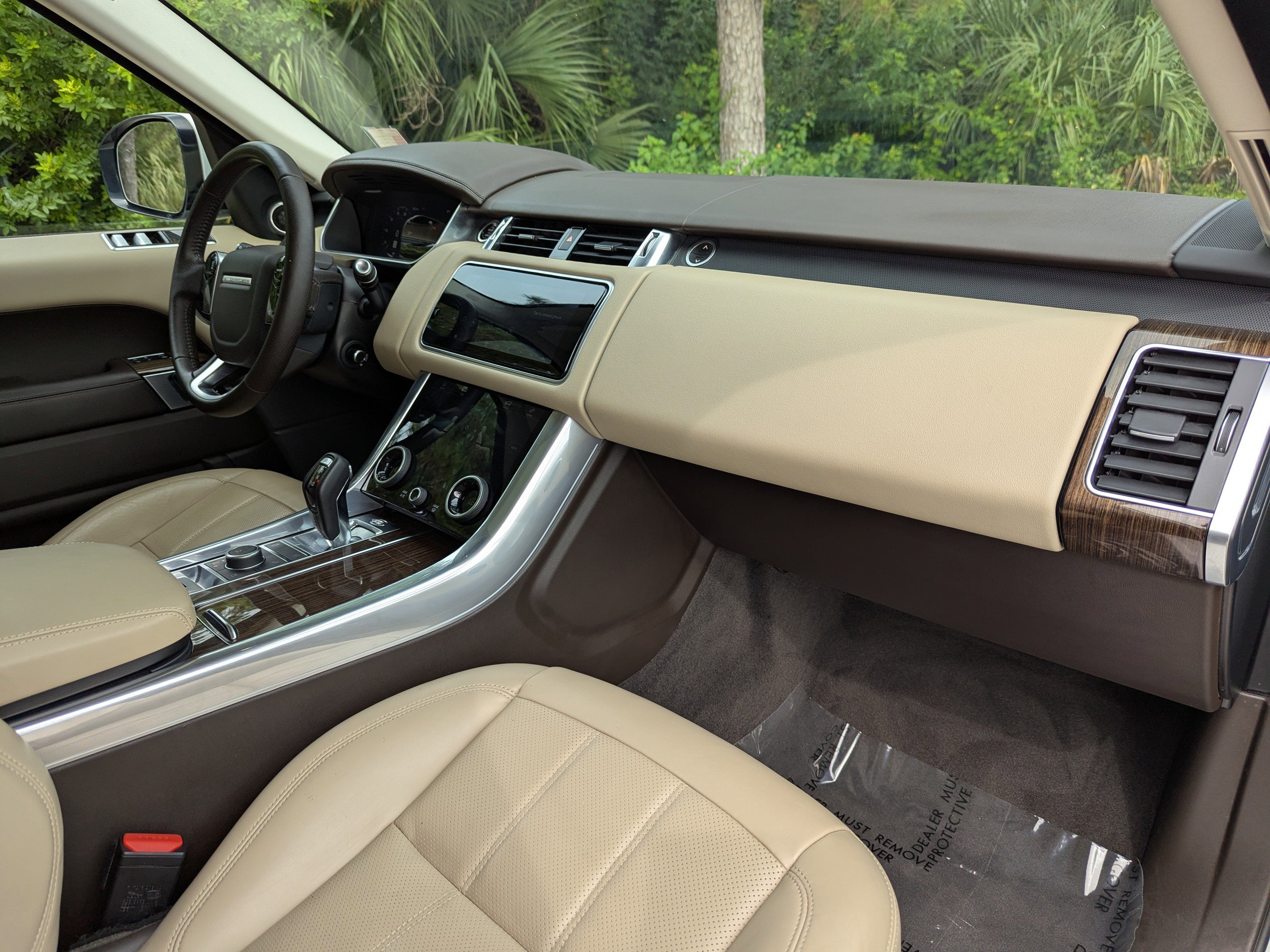 2020 Land Rover Range Rover Sport HSE photo 8