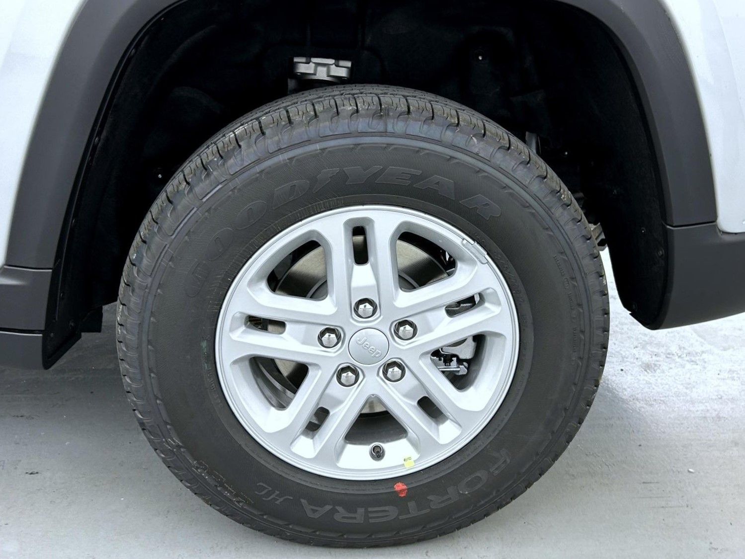 2025 Jeep Grand Cherokee Laredo photo 21
