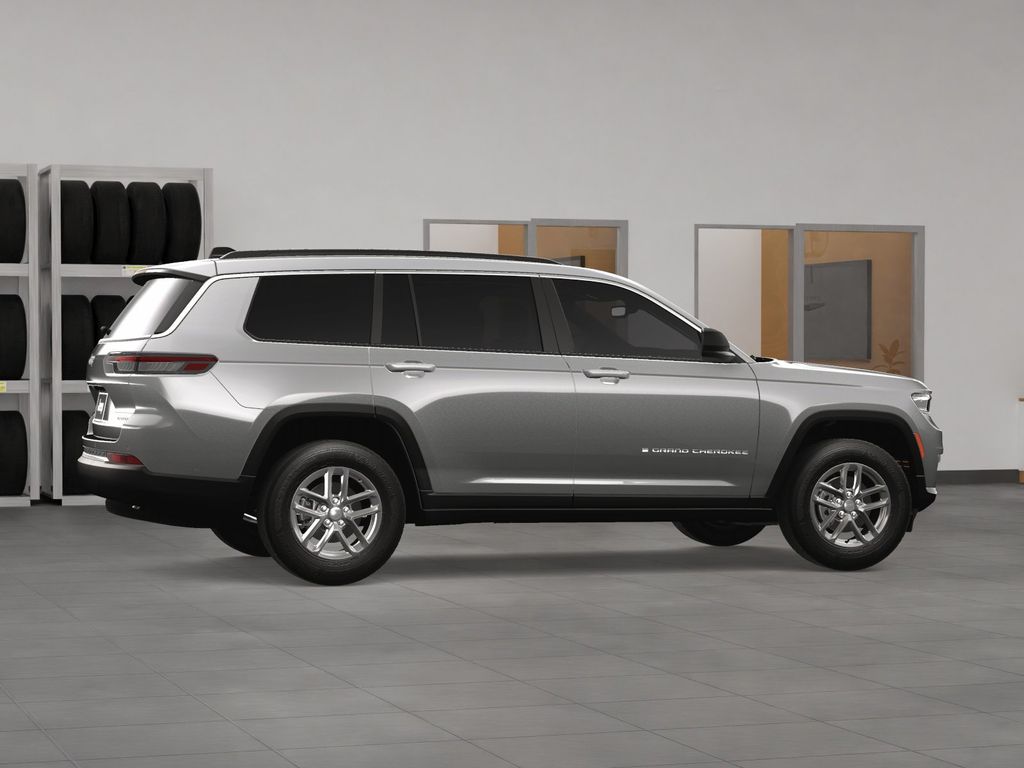 2025 Jeep Grand Cherokee Laredo X photo 6