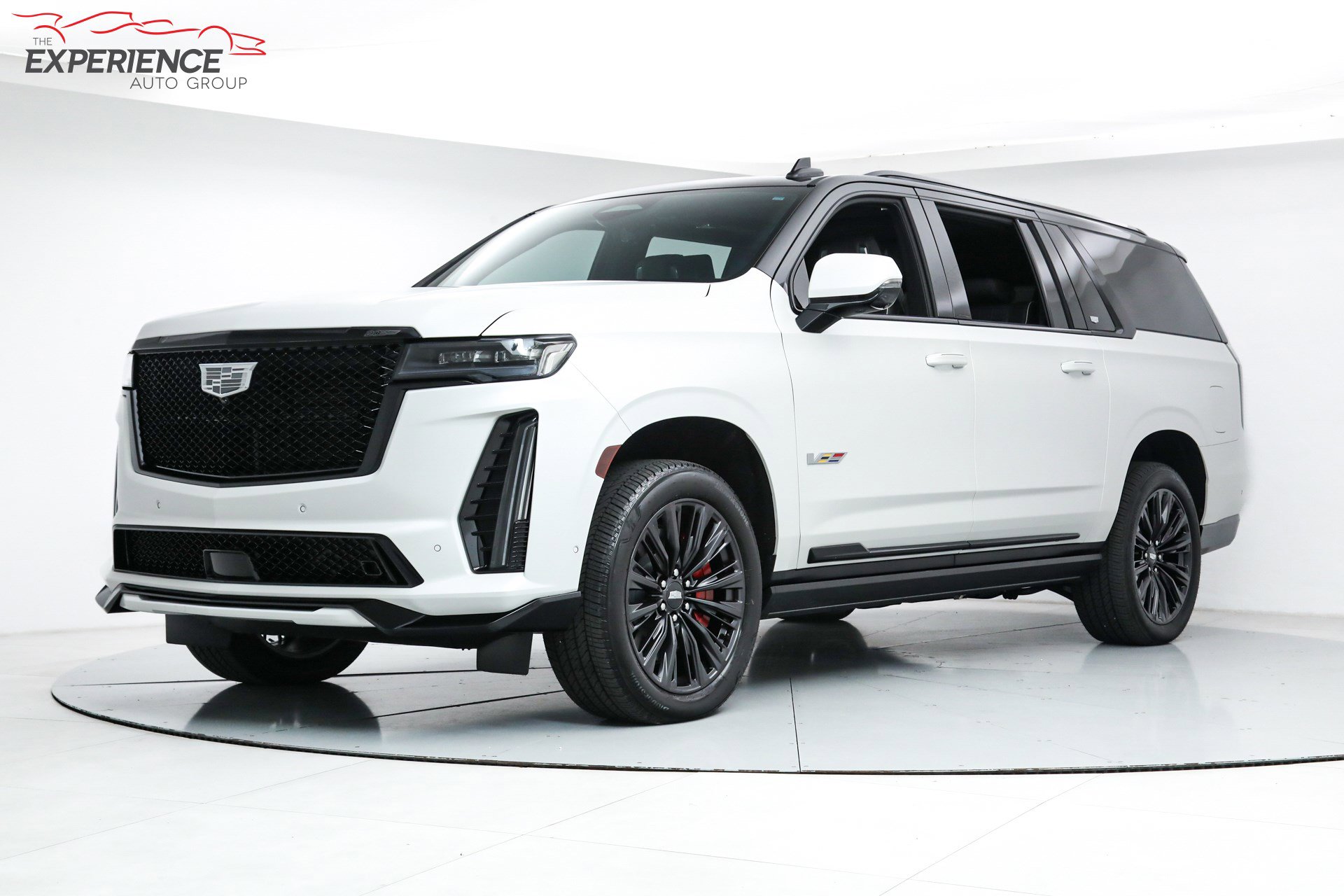 2024 Cadillac Escalade ESV V-Series's photo