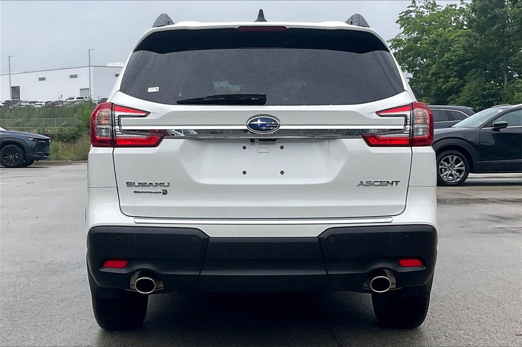 2024 Subaru Ascent Premium photo 3