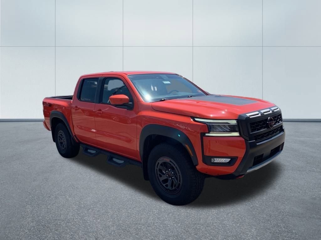 2025 Nissan Frontier PRO-4X photo 2