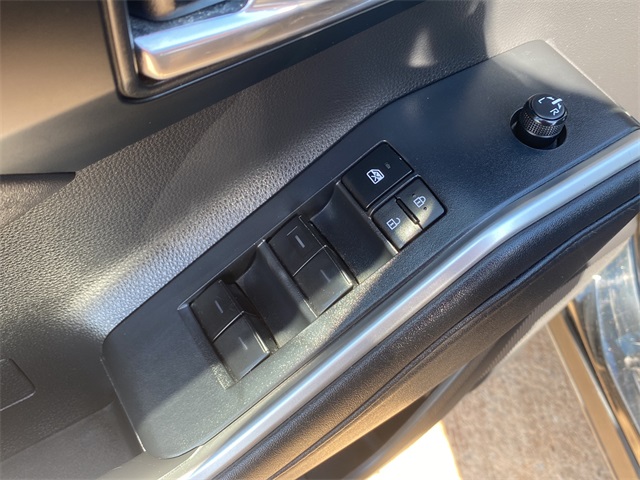 2022 Toyota Highlander XLE photo 21