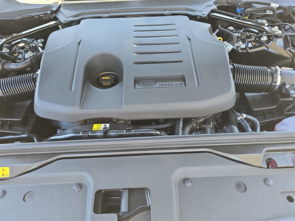 2025 Land Rover Discovery Metropolitan Edition photo 27