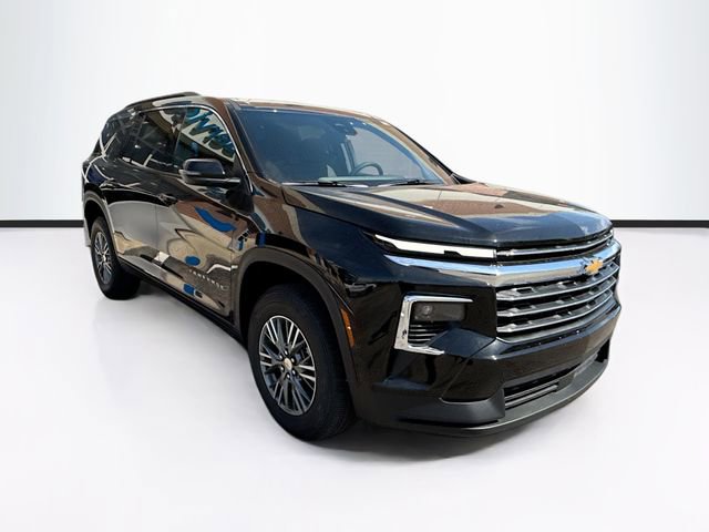 2025 Chevrolet Traverse photo 2