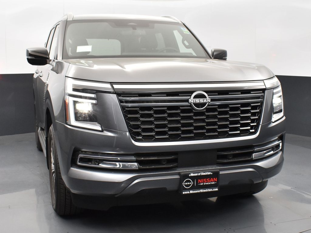 2025 Nissan Armada SL photo 2