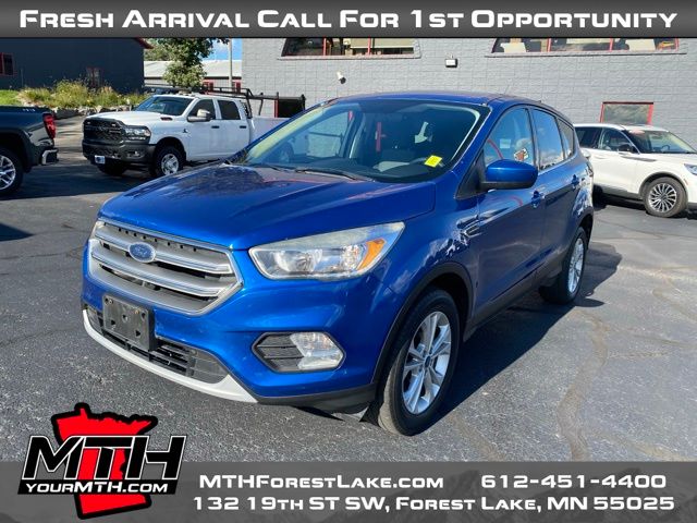 2017 Ford Escape SE photo 3