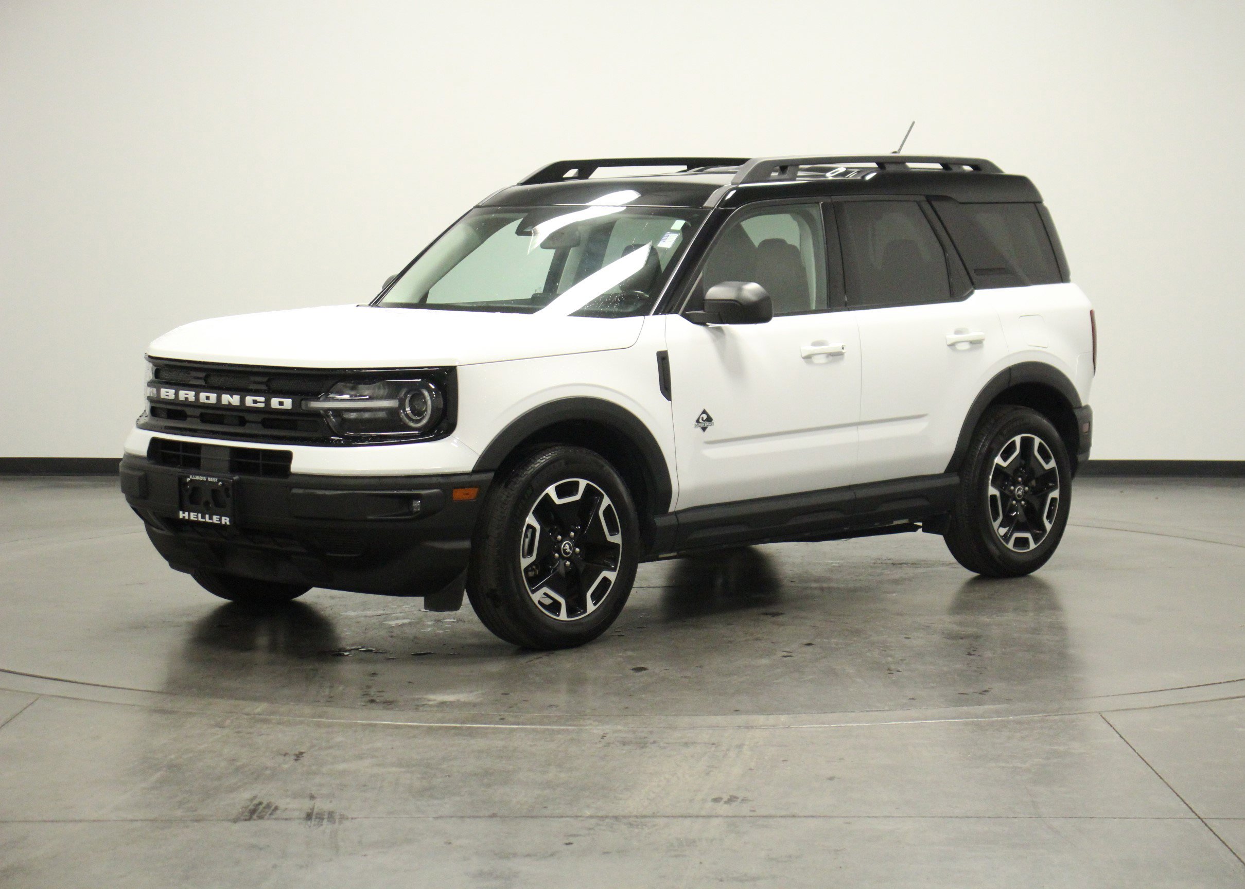 2023 Ford Bronco Sport Outer Banks photo 3