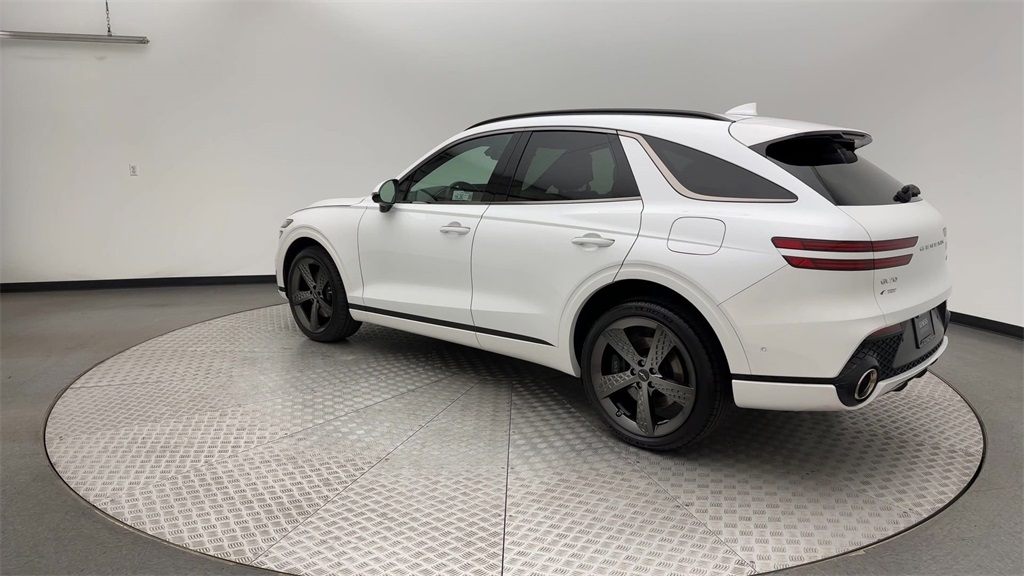 2025 Genesis GV70 3.5T Sport Advanced photo 4