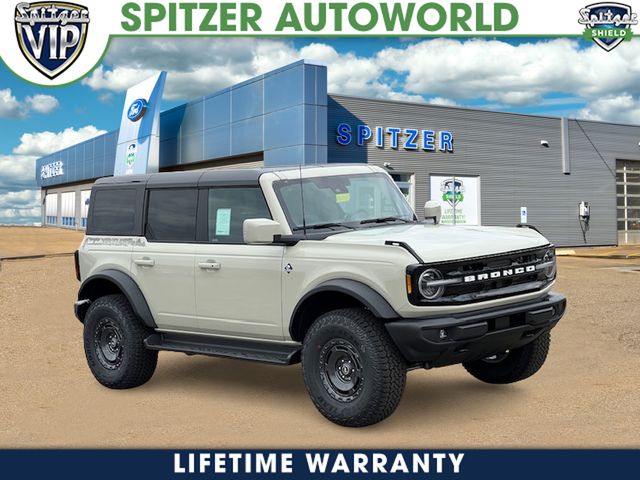 2025 Ford Bronco 4-Door Outer Banks's photo