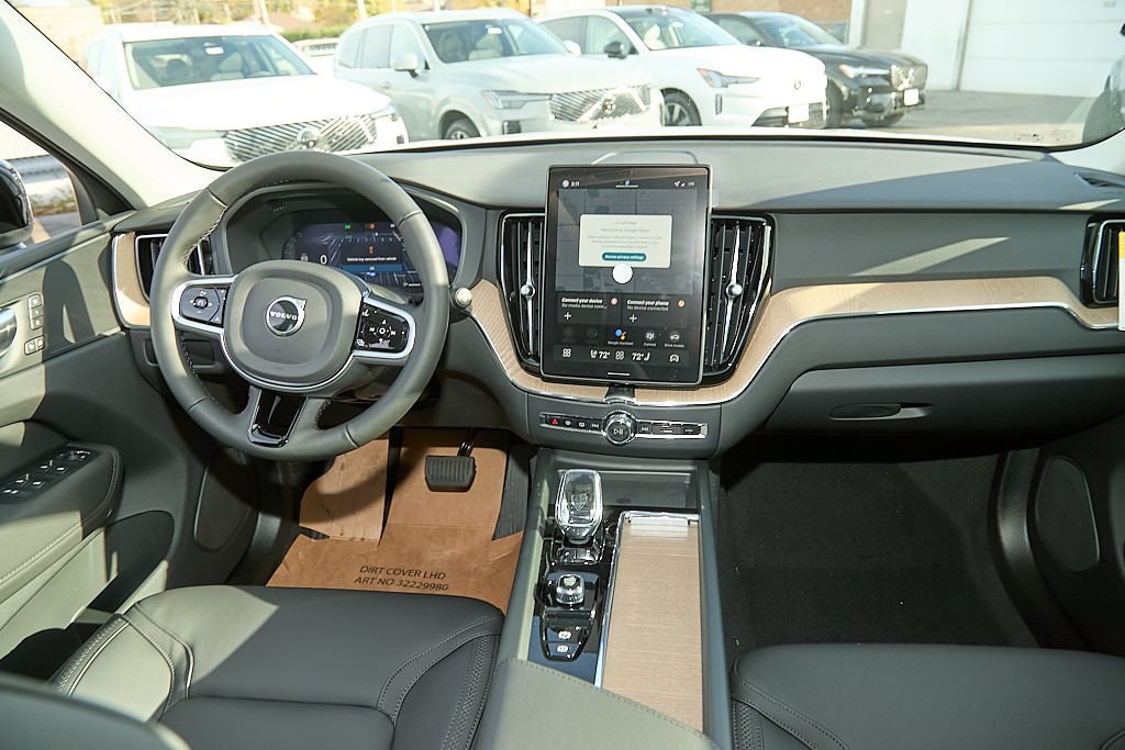 2026 VOLVO XC60 - Image 21