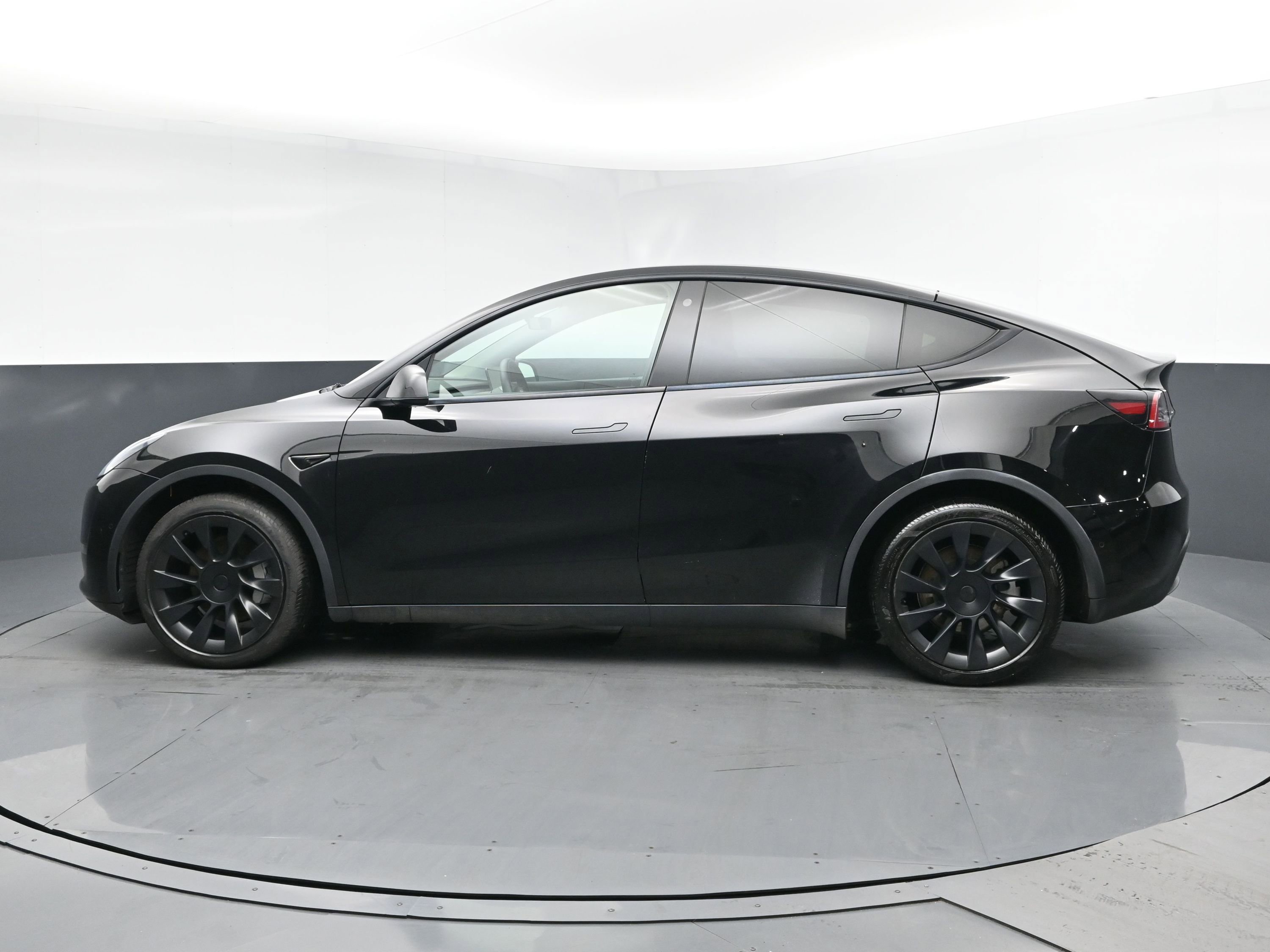 2021 Tesla Model Y Long Range photo 4