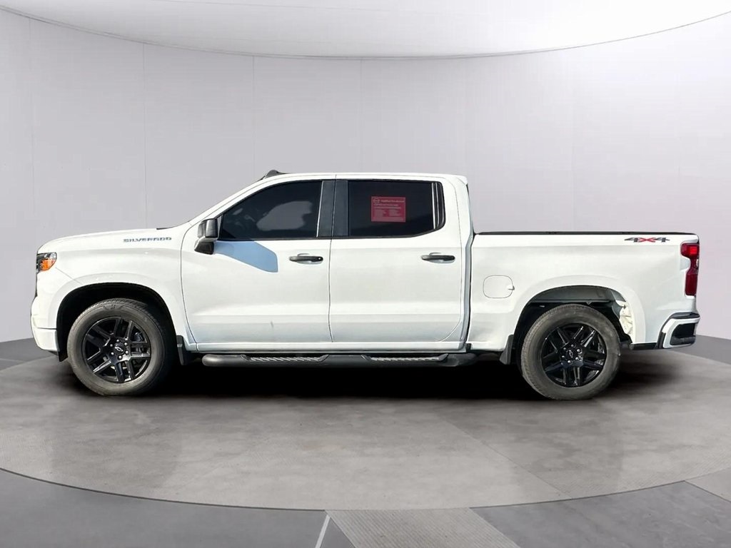 2023 Chevrolet Silverado 1500 Custom photo 7