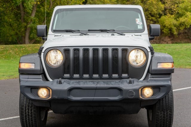 2021 Jeep Wrangler Sport S photo 3