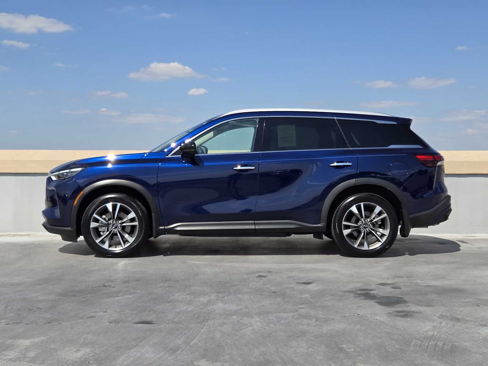 2025 Infiniti QX60 Luxe photo 4