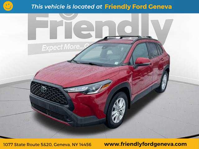 2022 Toyota Corolla Cross LE's photo