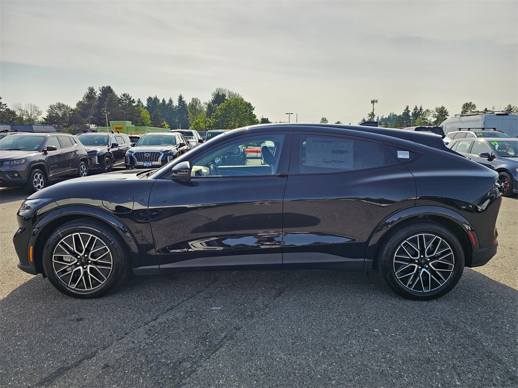 2025 Ford Mustang Mach-E Premium photo 4