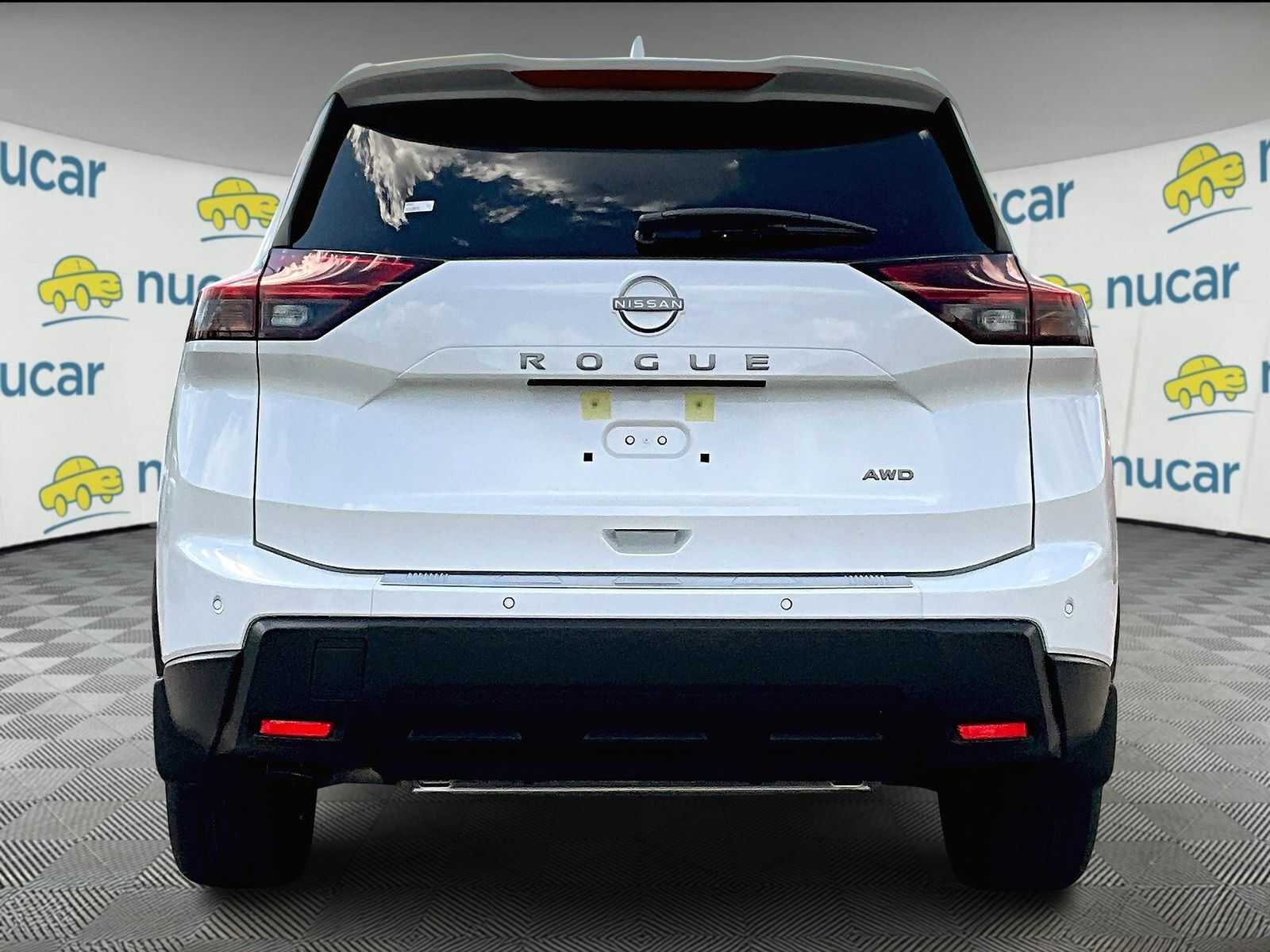 2026 Nissan Rogue SV photo 2