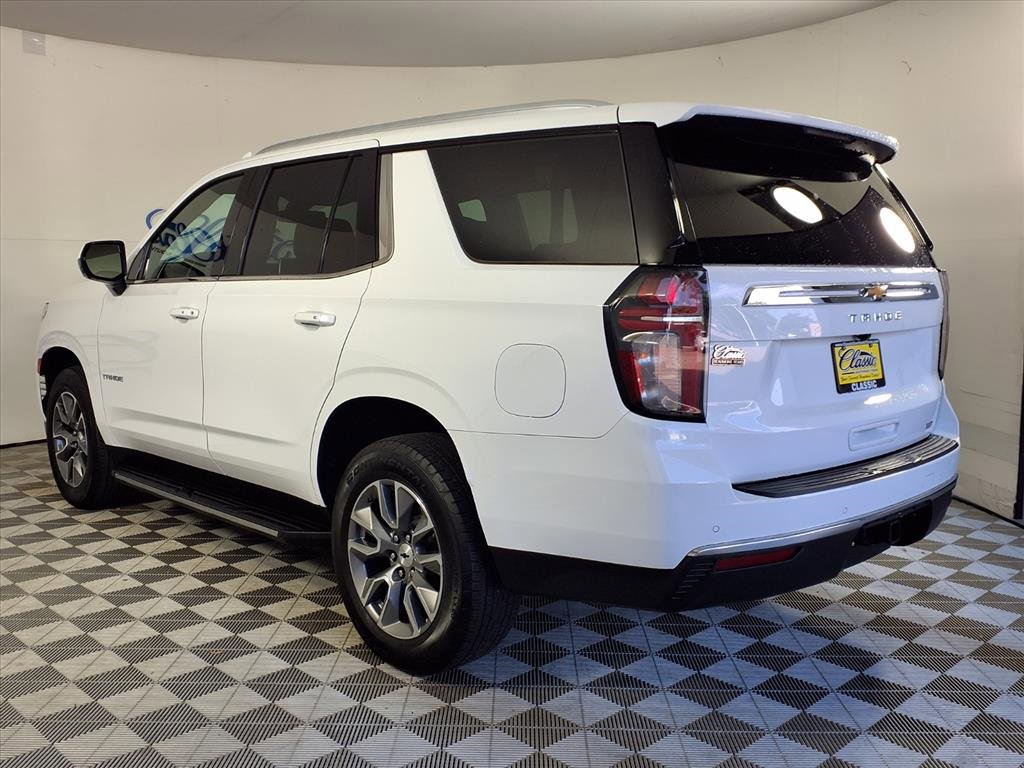 2021 Chevrolet Tahoe LT photo 2