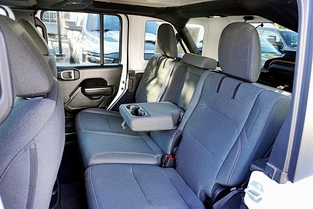 Used 2024 White Jeep Sport S 4xe image 17