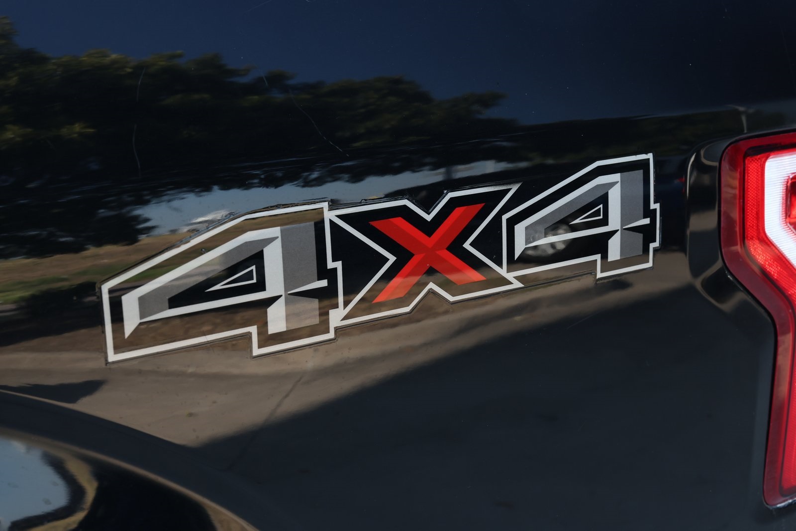 2020 Ford F-150 XLT photo 4