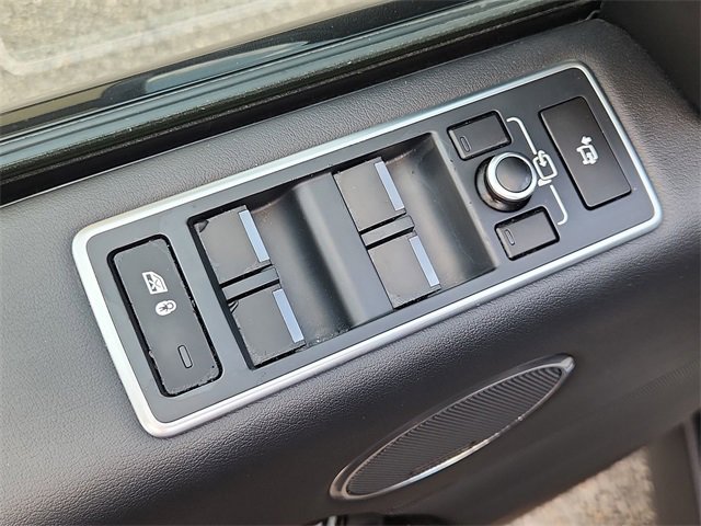2014 Land Rover Range Rover SuperCharged HSE photo 17