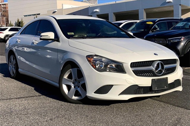 2016 Mercedes-Benz CLA-Class CLA250's photo