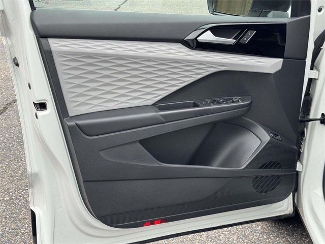 2022 Volkswagen Taos S photo 26