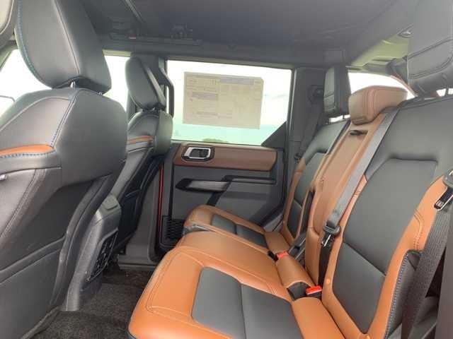 2024 Ford Bronco Outer Banks photo 20