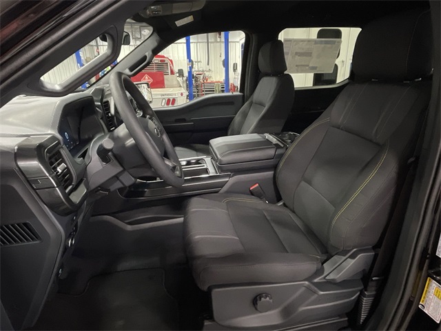 2025 Ford F-150 STX photo 17