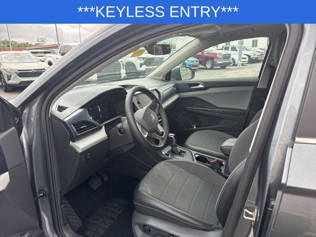 2022 Volkswagen Taos SE photo 5