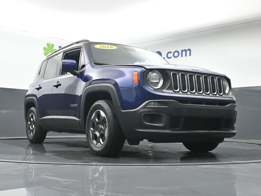 2016 Jeep Renegade Latitude photo 19