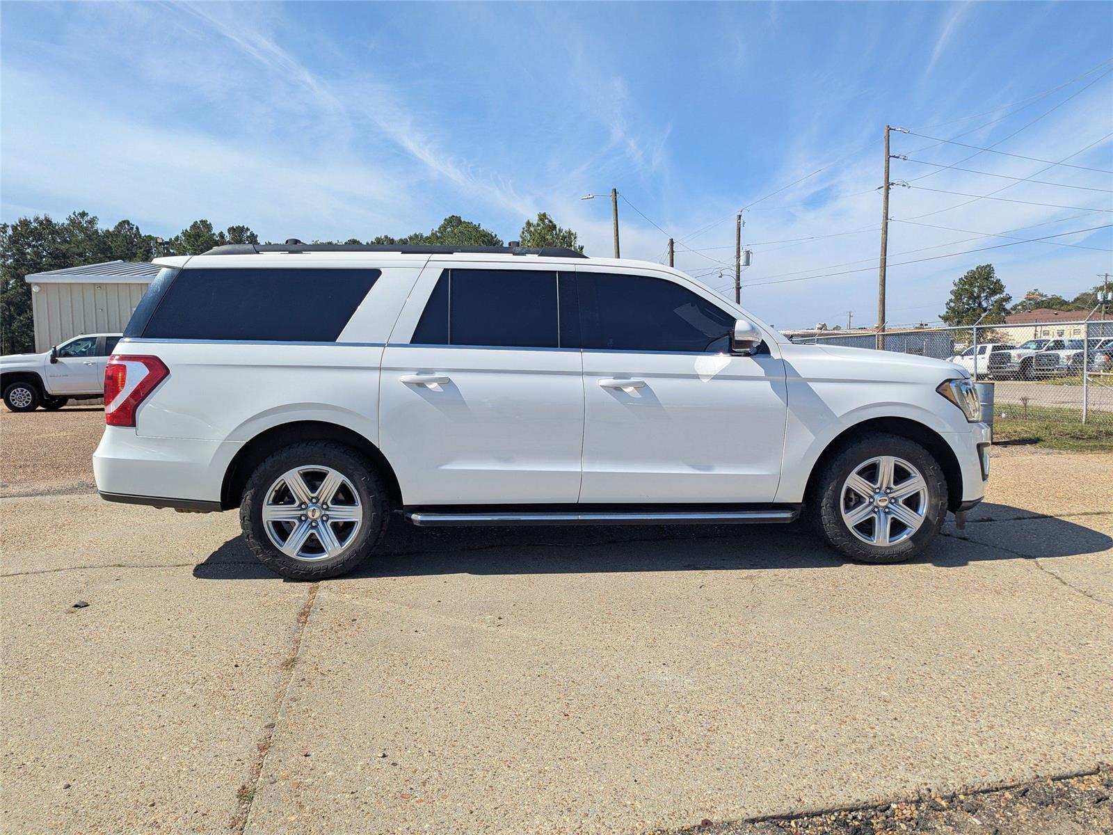 2020 Ford Expedition MAX XLT photo 6