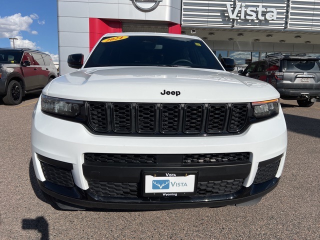 2024 Jeep Grand Cherokee Altitude photo 38