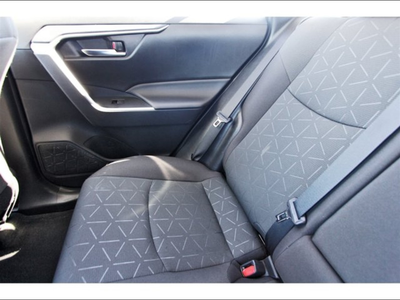 2024 Toyota RAV4 XLE White at Robbins Nissan