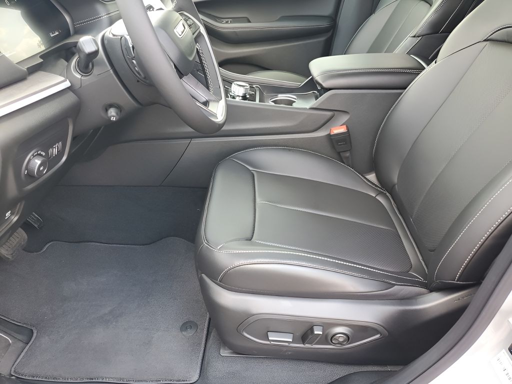 2025 Jeep Grand Cherokee Limited photo 29