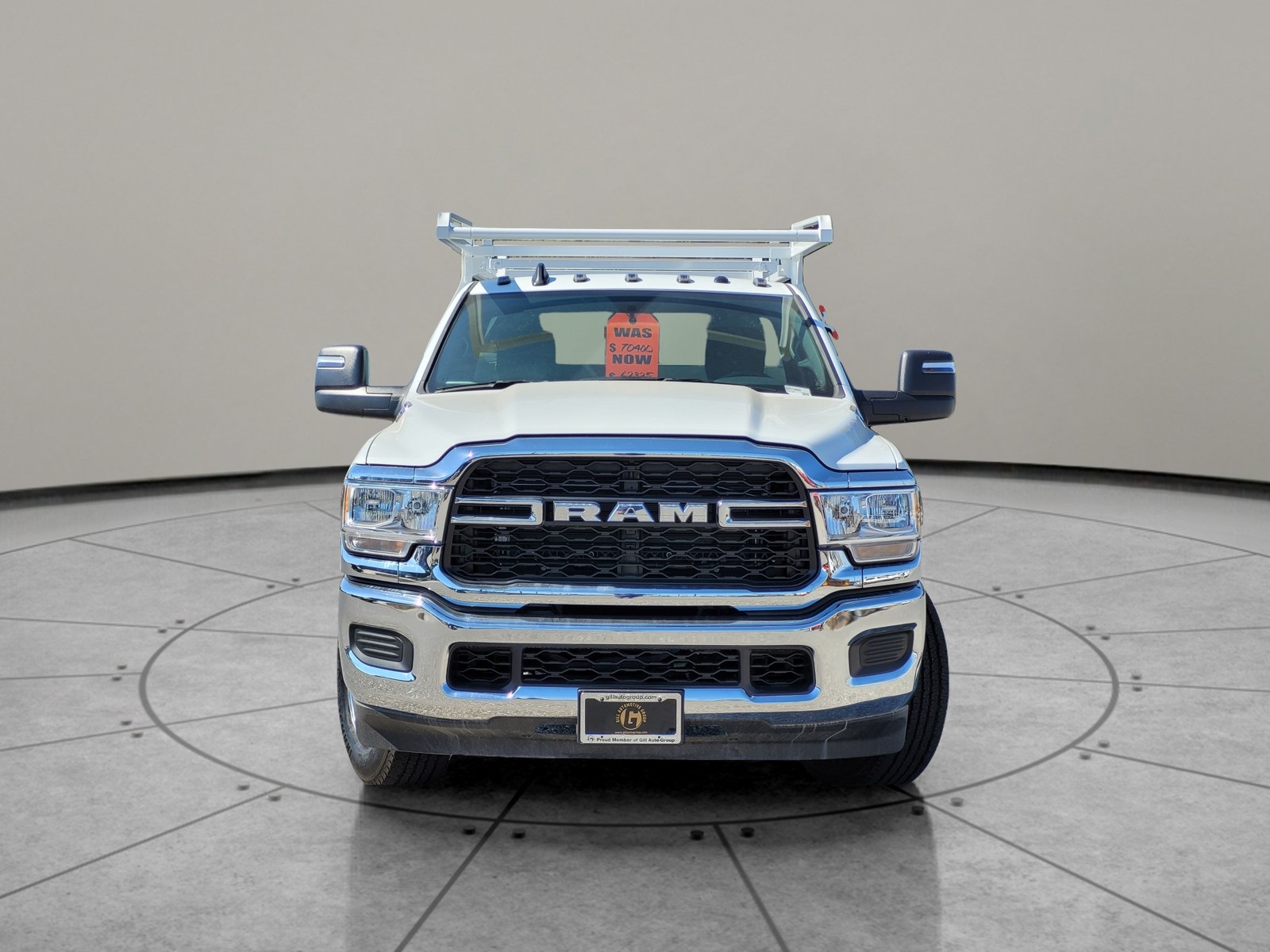 2024 Ram 2500 Tradesman photo 3