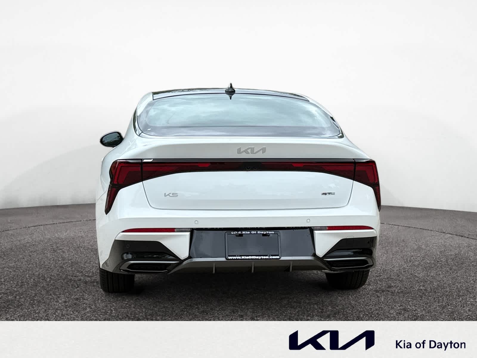 2025 Kia K5 GT-Line photo 4