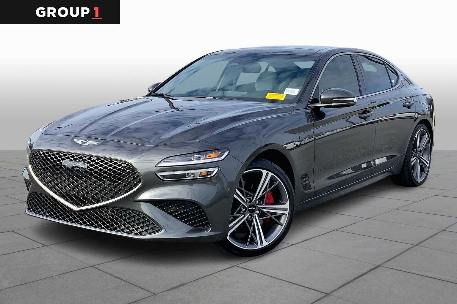 2025 GENESIS G70 Standard's photo