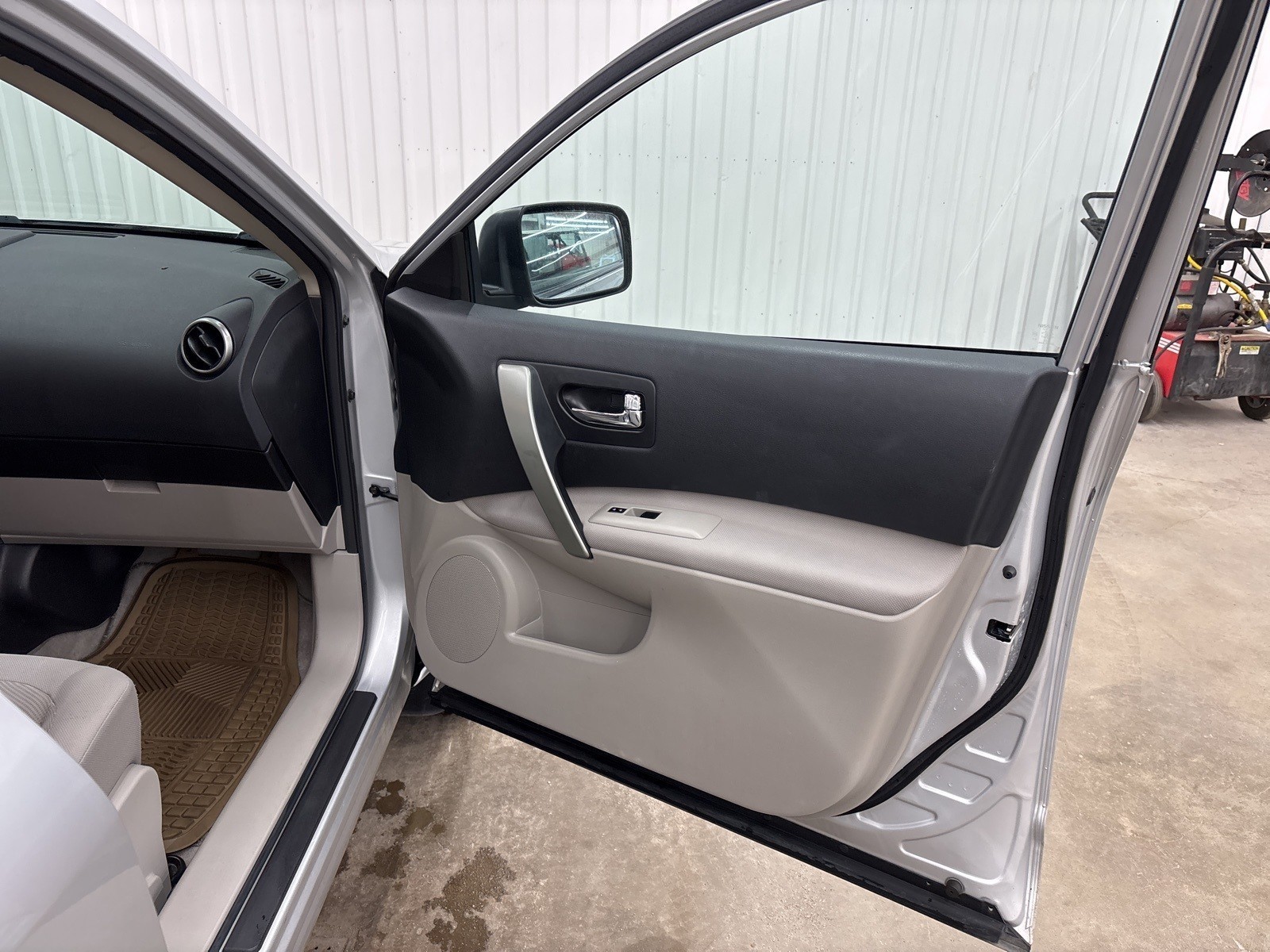 2014 Nissan Rogue Select S photo 20
