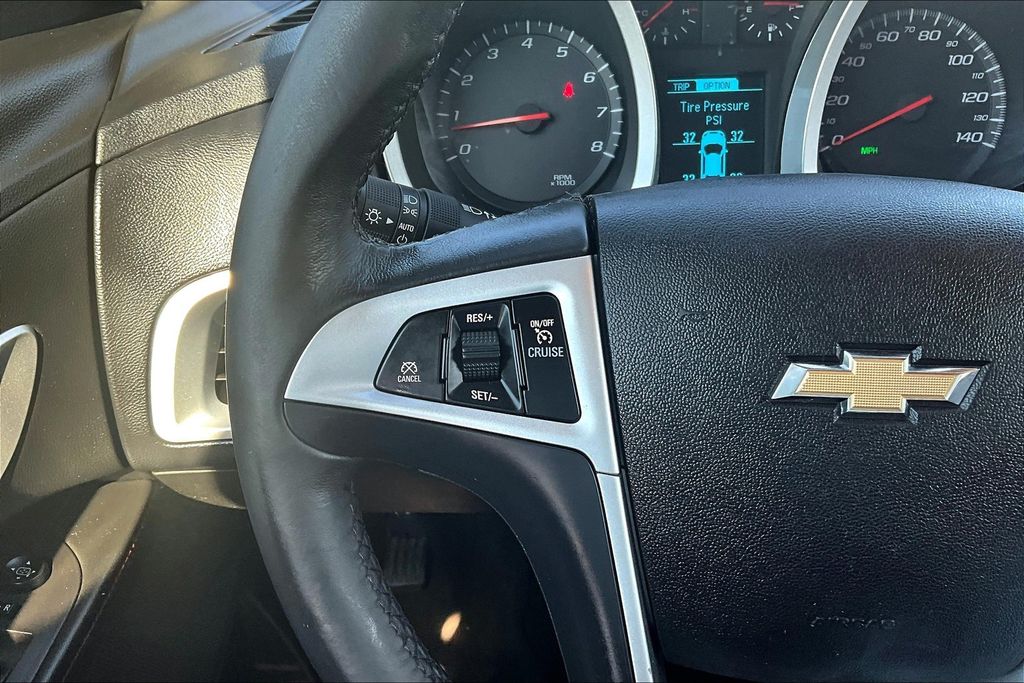 2015 Chevrolet Equinox LT photo 9