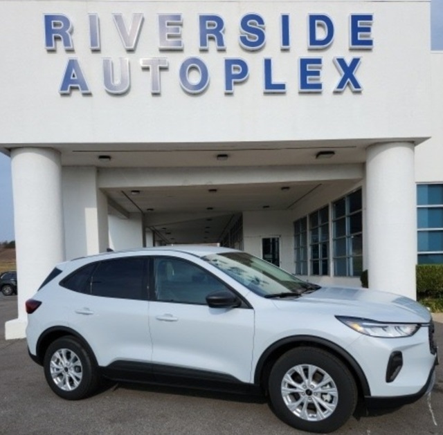 2025 Ford Escape Active's photo