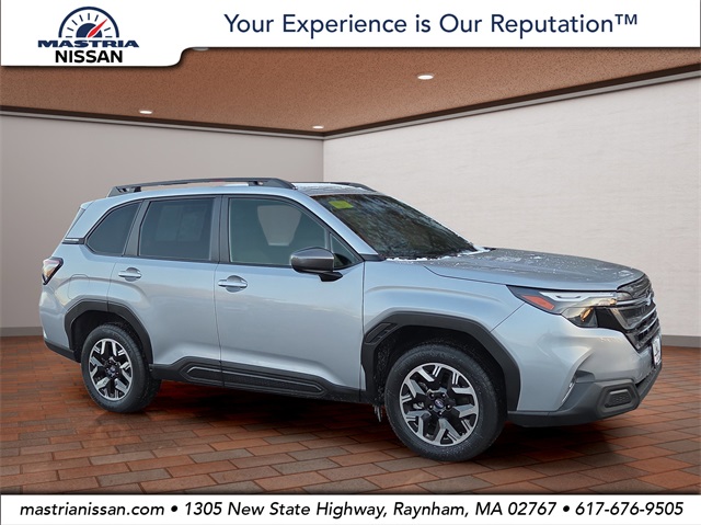 2025 Subaru Forester Premium's photo