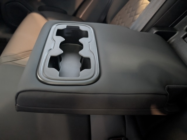 2026 Volvo XC60 B5 Plus photo 22