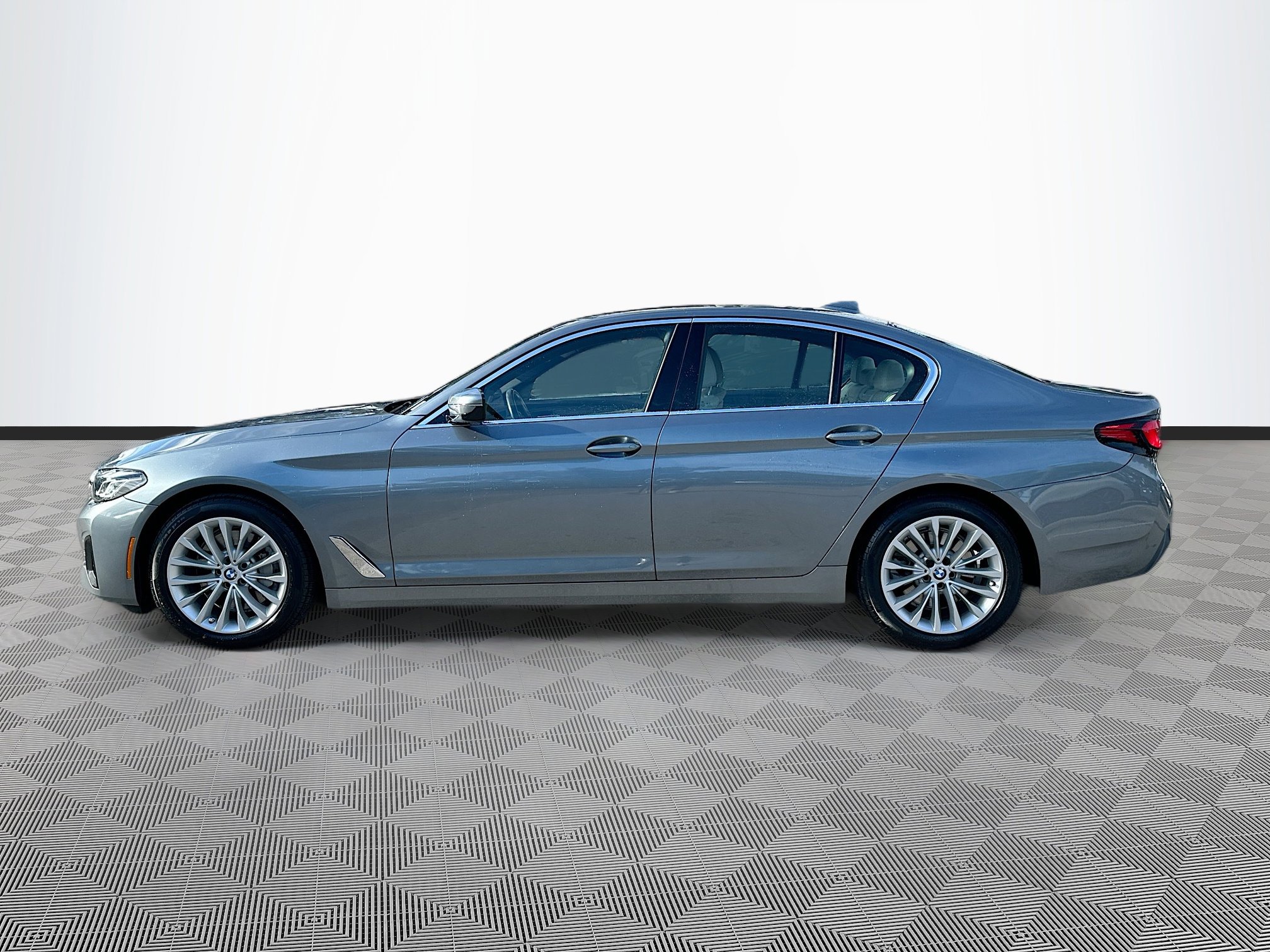 2022 Bmw 530i photo 4