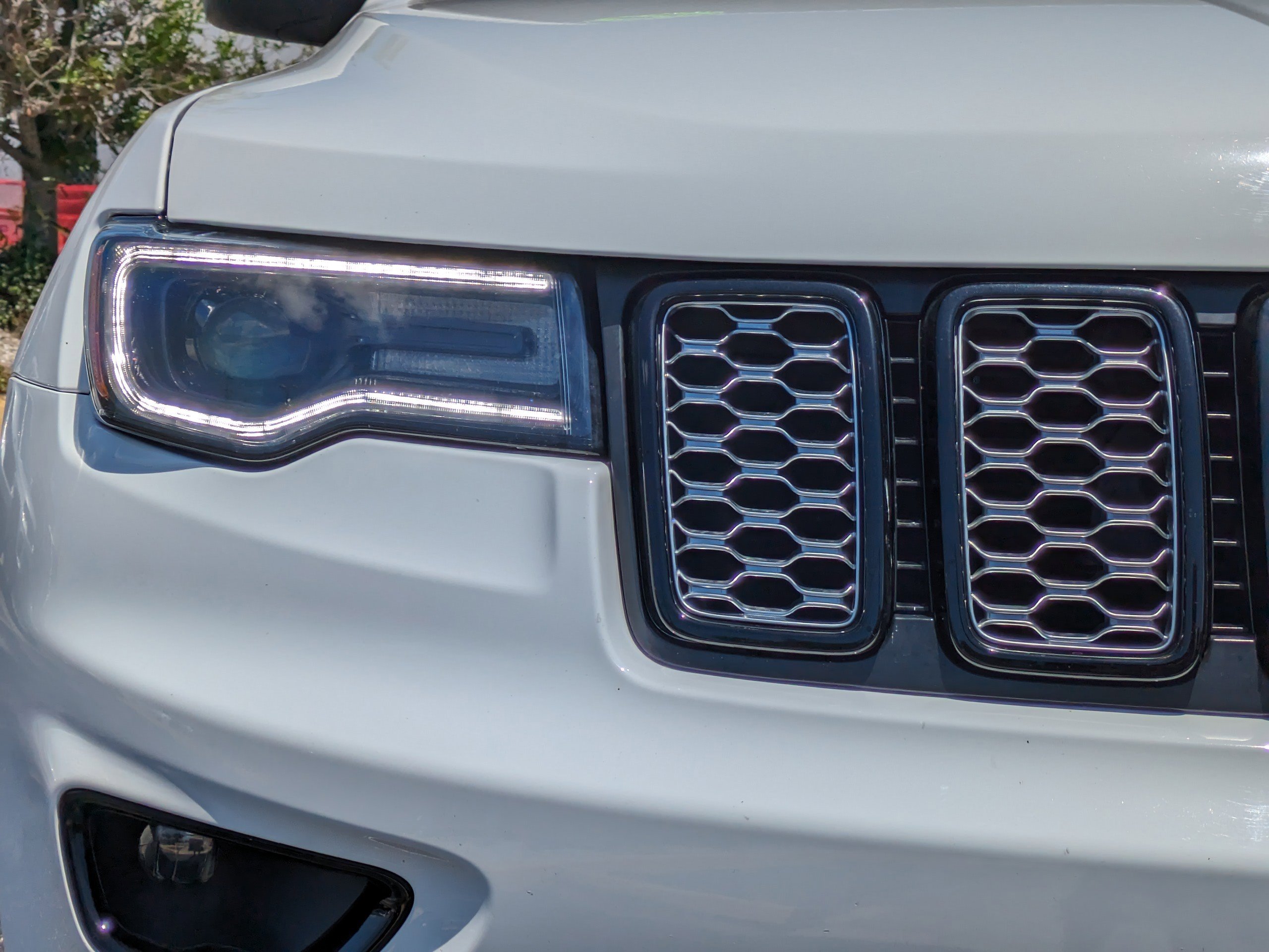2020 Jeep Grand Cherokee Altitude photo 6