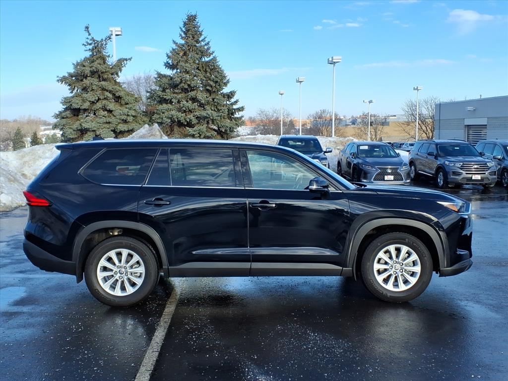 Certified 2024 Toyota Grand Highlander XLE with VIN 5TDAAAB56RS028184 for sale in Burnsville, Minnesota