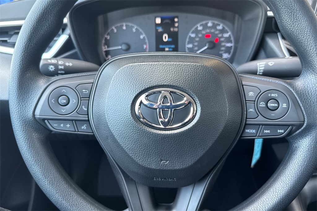 2025 Toyota Corolla LE photo 18