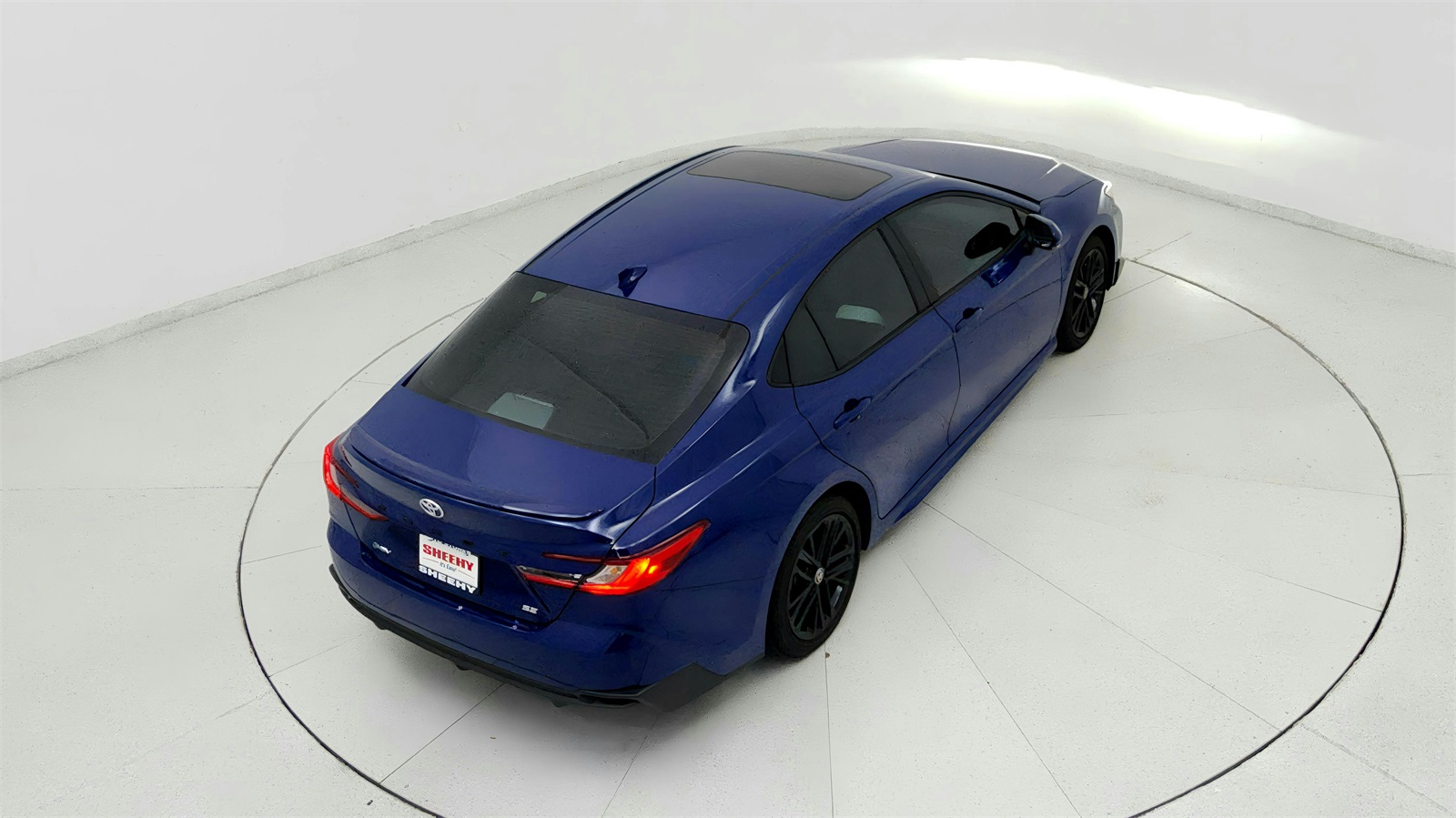 2025 Toyota Camry SE photo 17