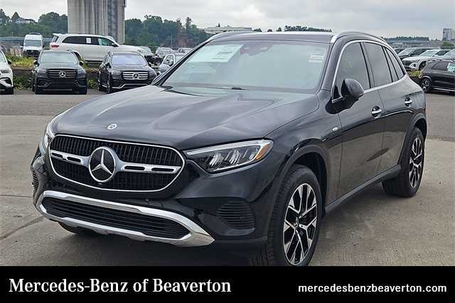 2025 Mercedes-Benz GLC